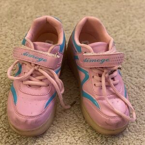 Kids Light Up Roller Shoes